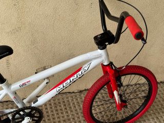 Bicicleta BMX Monty Blanca y Roja