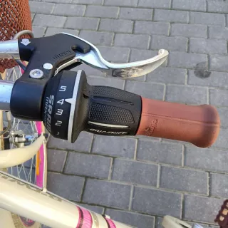 Bicicleta niña paseo