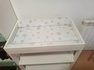 Cambiador de bebé blanco ikea