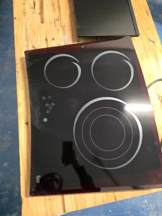 Vitrocerámica Teka 3 fuegos