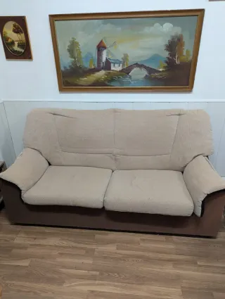 Sofá 3 plazas tela beige.