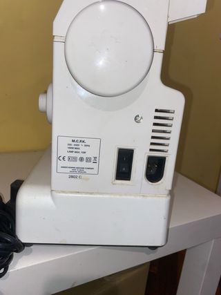 Máquina de coser SINGER blanca