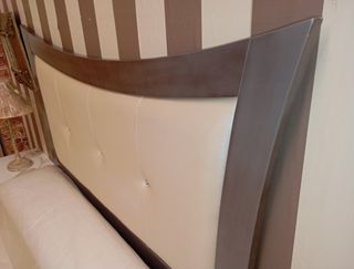 Cabecero de matrimonio lacado y tapizado