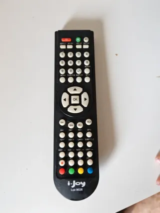 Televisión i-Joy Negra de 26" y LG de 32"