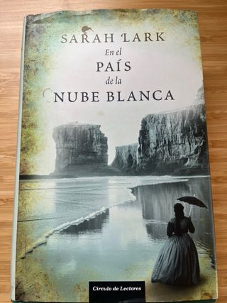En El Pais De La Nube Blanca. Precio en dolares
