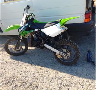 Moto Kawasaki 85 Cross