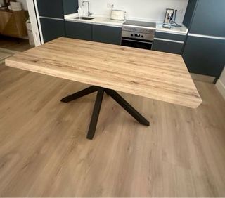 Mesa de comedor y 6 sillas de terciopelo