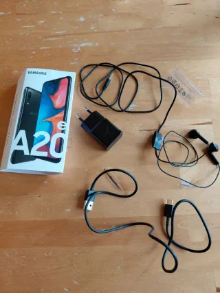 Kit Cargador, Cable y Auriculares Samsung Original