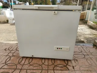 Arcón congelador blanco