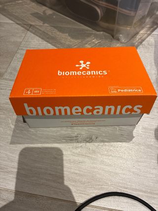 Sandalias Biomecanics Multicolor Niña talla 25.