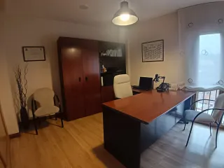 Conjunto sillas oficina: sillón, sillas confidente