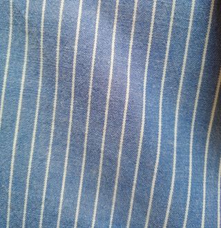 Camisa azul de rayas