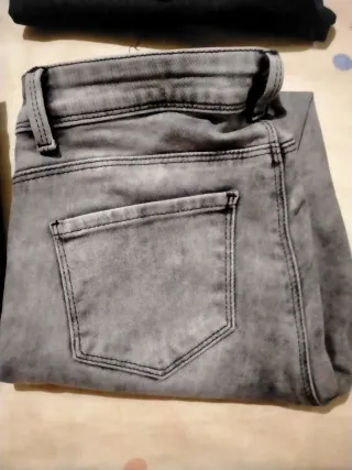 Pantalones vaqueros 2€