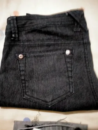 Pantalones vaqueros 2€