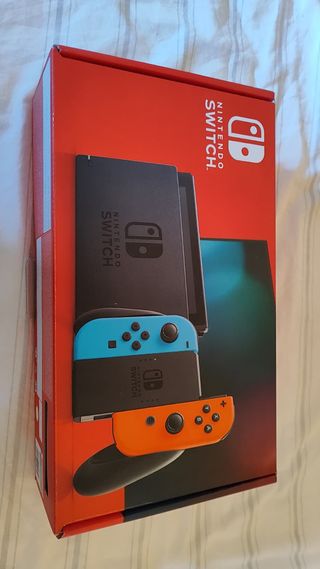 Nintendo Switch Azul/Rojo + Accesorios