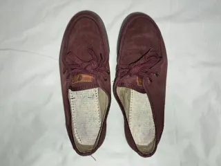 Zapatillas informales granate