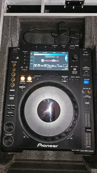 Coppia di lettori Pioneer CDJ-900 Nexus