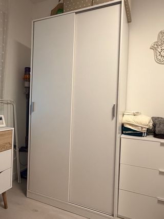 Armario puertas correderas blanco