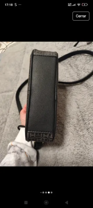 Bolso Tommy Hilfiger marrón y beige