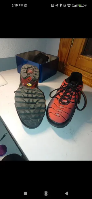 Nike Air Max TN Negro y Rojo