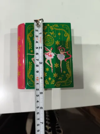 Cajita libro bailarinas verde y rosa