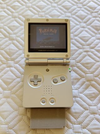 Pokémon Plata (Game Boy Color)