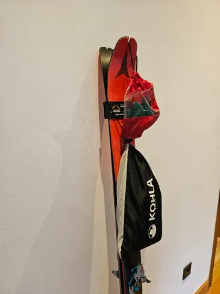 Esquís de travesía Atomic