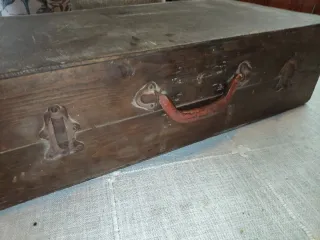 Maletín antiguo de castaño