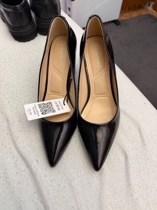 Zapatos de tacón negros charol