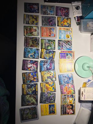 Cartas Pokémon V y VMAX