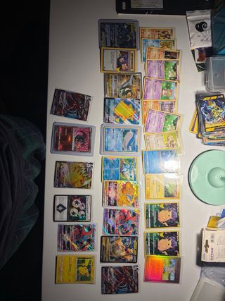Cartas Pokémon V y VMAX