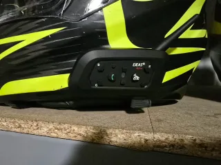 Casco Moto HJC Negro y Amarillo. Regalo intercom.