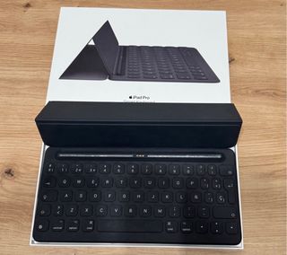 iPad Smart Keyboard gris