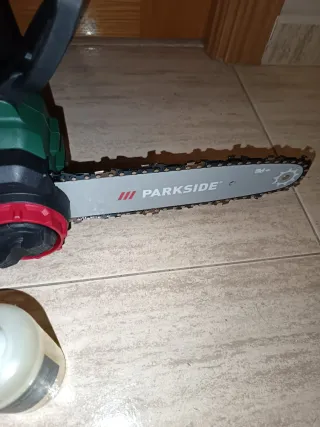 Motosierra Parkside 20V completo