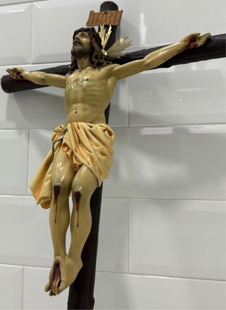 ANTIGUO CRISTO EL RENACIMIENTO DE OLOT