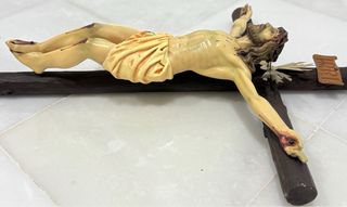 ANTIGUO CRISTO EL RENACIMIENTO DE OLOT