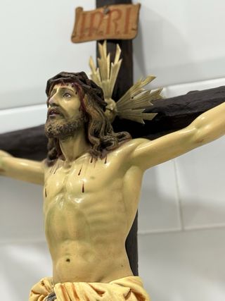 ANTIGUO CRISTO EL RENACIMIENTO DE OLOT