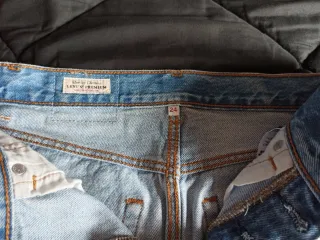 Falda Levi's tiro alto vaquera.