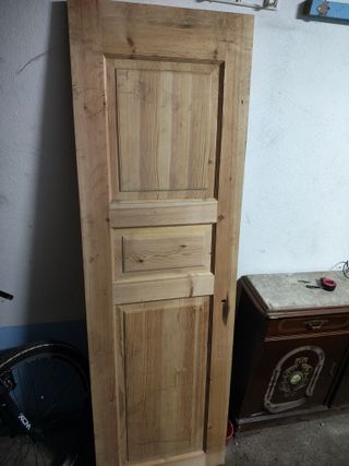 Puerta madera maciza 57x182,5cm