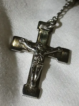 Rosario antiguo de metal y otro nacar