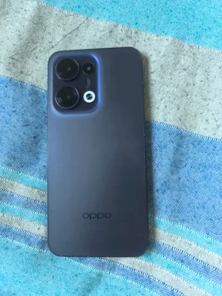 OPPO Reno 13