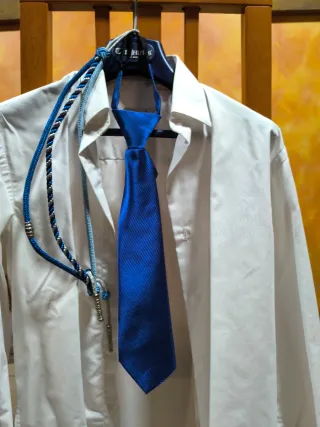 Abito da Comunione Blu, elegante e moderno.