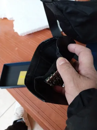 Portafoglio in pelle effetto coccodrillo