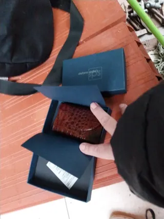 Portafoglio in pelle effetto coccodrillo