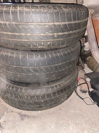 Neumaticos Mini Cooper casi nuevas