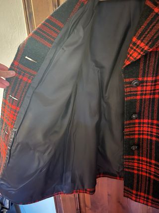 Cappotto vintage a quadri nero e rosso