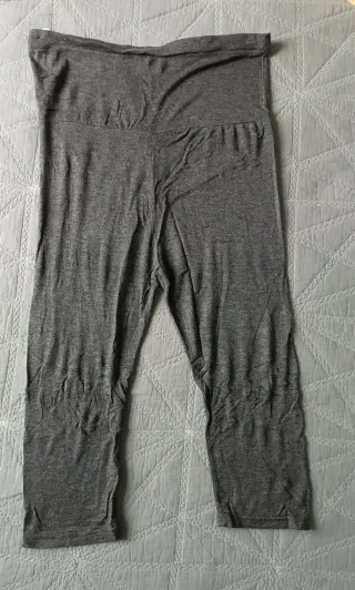 Leggings premamá pirata. Talla M. Gris.