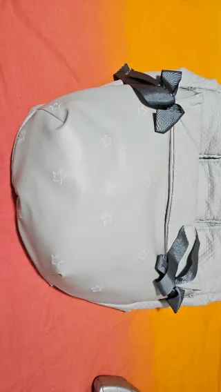 Saco capazo bebé gris con estrellitas