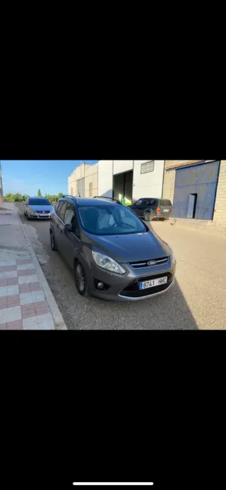 Ford Grand C-MAX 2012