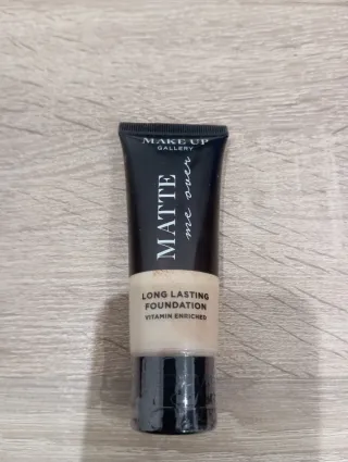 Base de maquillaje Make Up Gallery